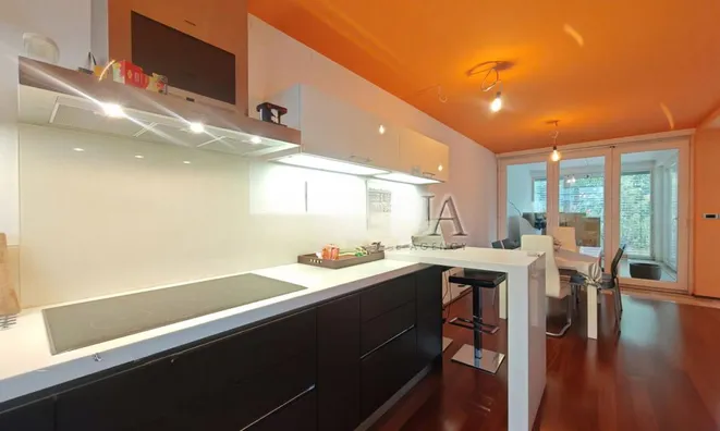 Недвижимость House for two owners Bizovik: 3
