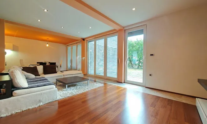Недвижимость House for two owners Bizovik: 6