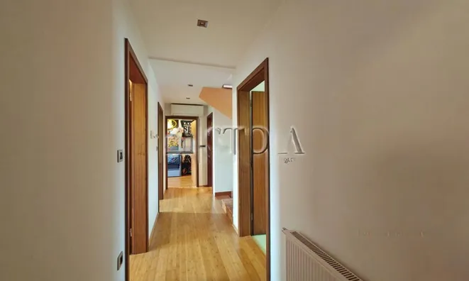 Недвижимость House for two owners Bizovik: 19