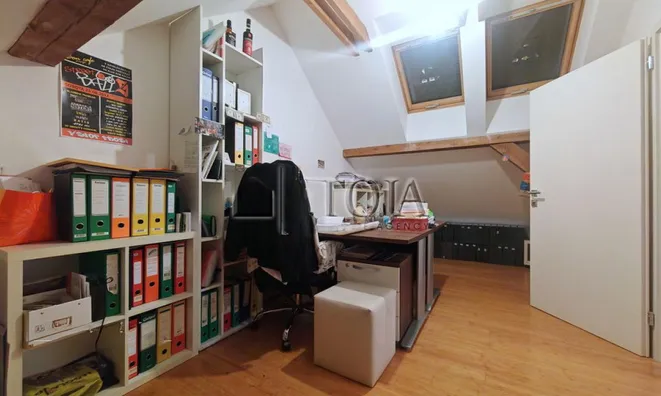 Недвижимость House for two owners Bizovik: 23