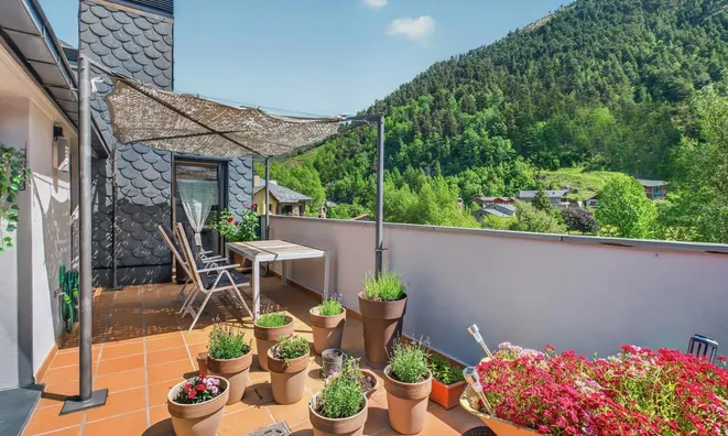 Недвижимость Exclusive penthouse in La Cortinada: 1