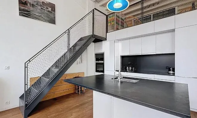 Недвижимость Loft 6 rooms: 2
