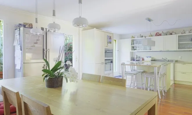 Недвижимость Row house 9 rooms: 5