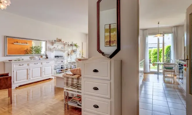 Недвижимость Apartment 4 rooms: 4