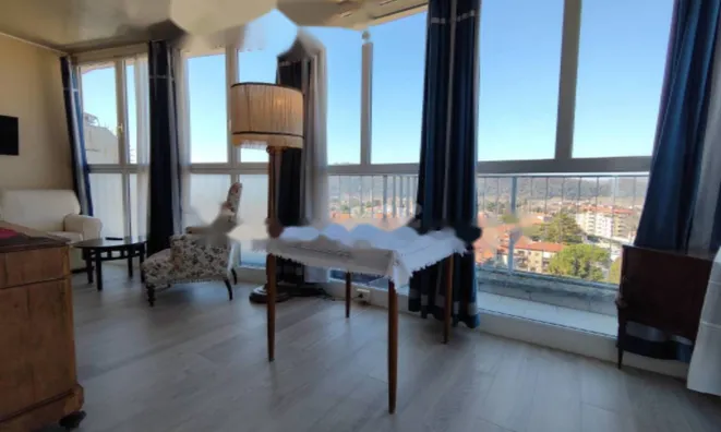 Недвижимость Трехкомнатная в центре Горизии: 18