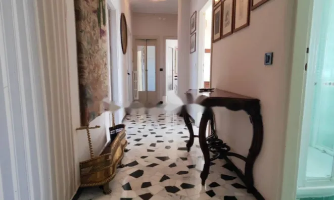 Недвижимость Трехкомнатная в центре Горизии: 27