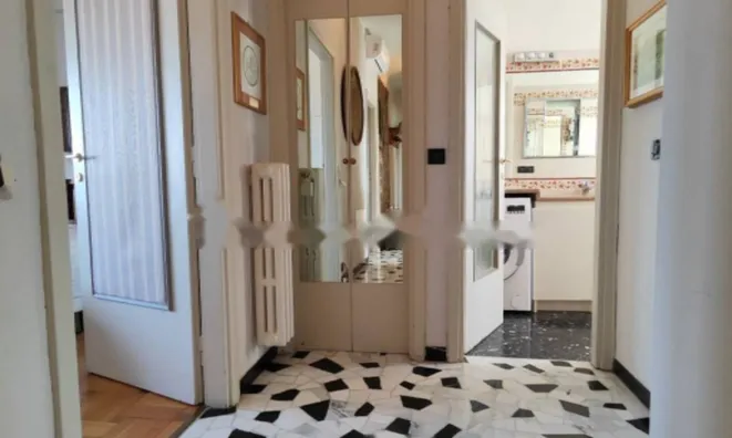 Недвижимость Трехкомнатная в центре Горизии: 42