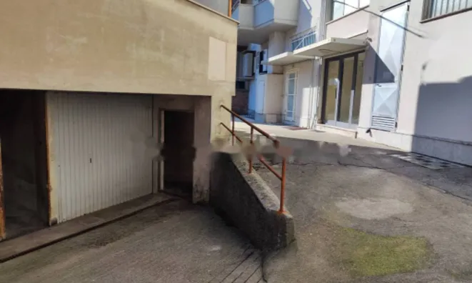 Недвижимость Трехкомнатная в центре Горизии: 59