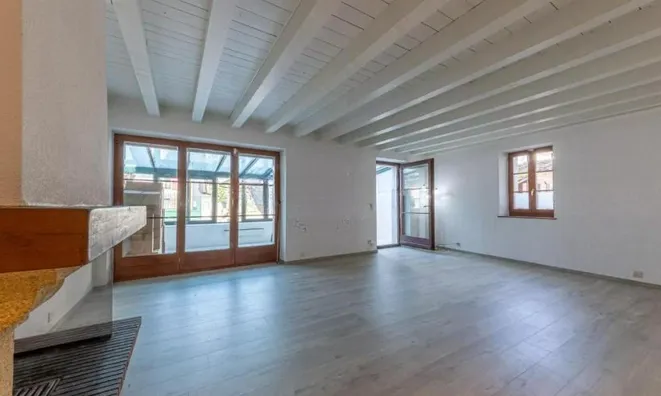 Недвижимость Single house 8 rooms: 7