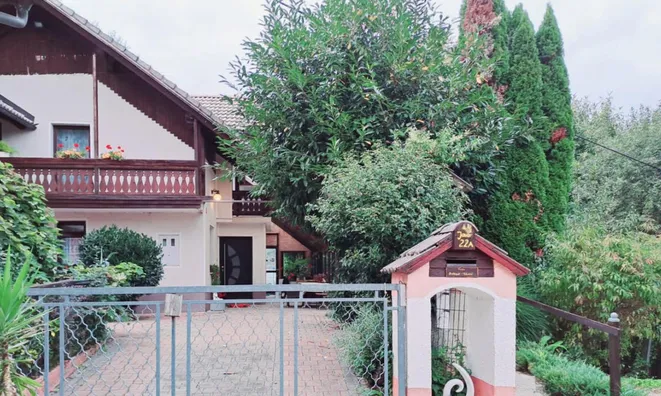 Недвижимость House Javor Ljubljana Dobrunje: 1