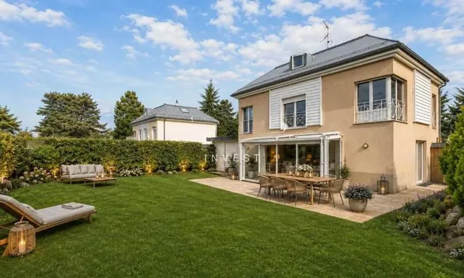 Недвижимость Villa 7 rooms: 2