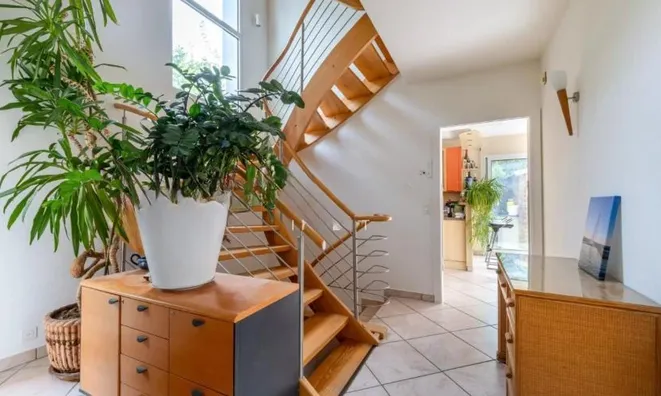 Недвижимость Villa 7 rooms: 7