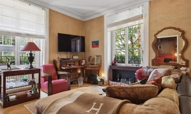 Недвижимость Apartment 2.5 rooms: 1