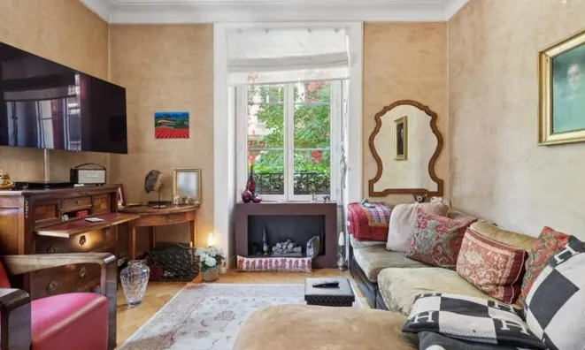 Недвижимость Apartment 2.5 rooms: 2