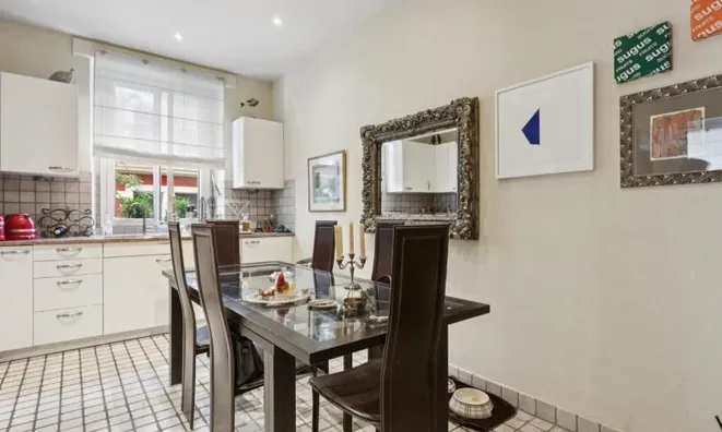 Недвижимость Apartment 2.5 rooms: 6