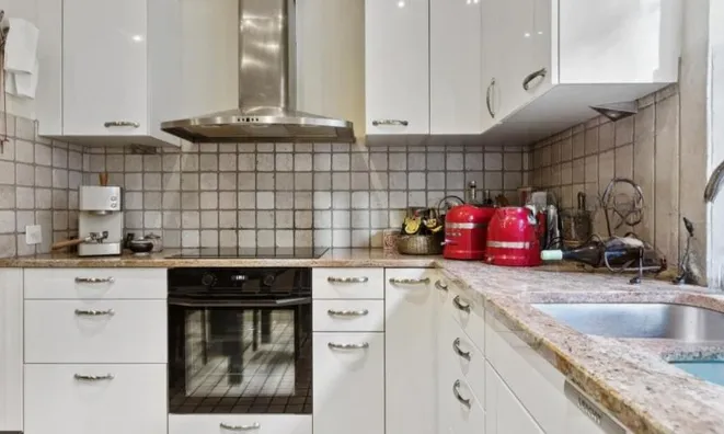 Недвижимость Apartment 2.5 rooms: 7