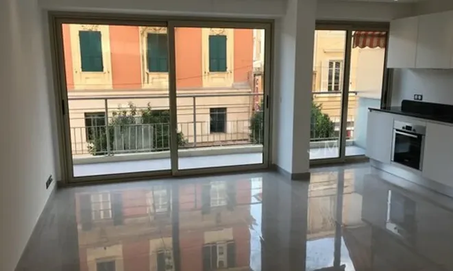 Недвижимость Apartment Monaco, Port: 2