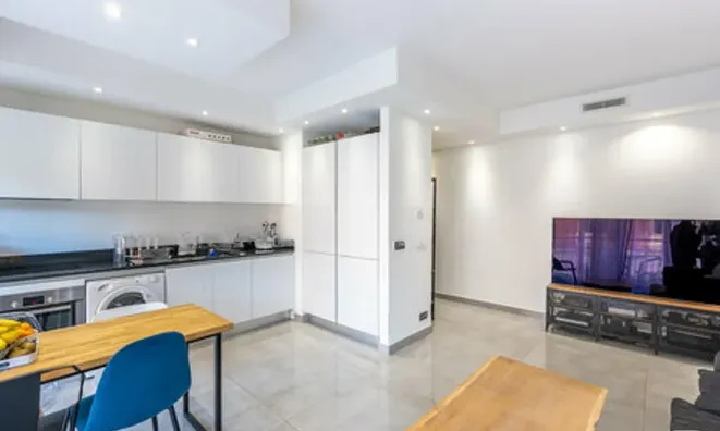 Недвижимость Apartment Monaco, Port: 3