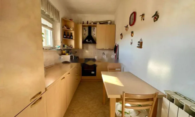 Недвижимость Четырёхкомнатная квартира, Центр Гориции: 5