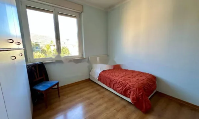 Недвижимость Четырёхкомнатная квартира, Центр Гориции: 9