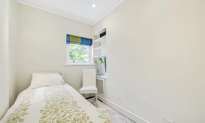 Недвижимость Cathcart Road: 1