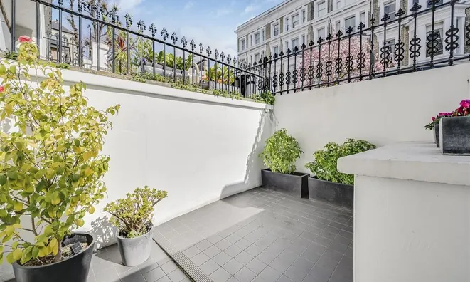 Недвижимость Cathcart Road: 8