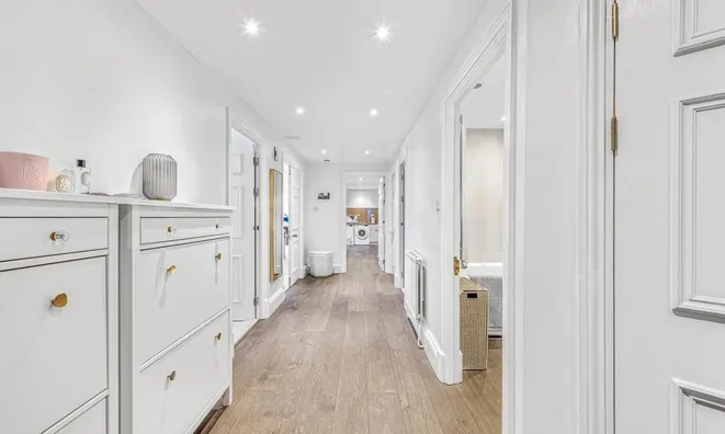 Недвижимость Carlyle Court, Chelsea Harbour: 3