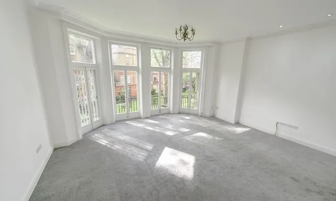 Недвижимость Egerton Gardens: 1