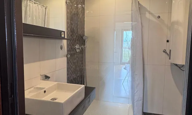 Недвижимость Apartment on Zikherlova: 9