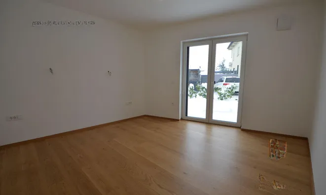 Недвижимость Four-room apartment in Wishmarie: 13