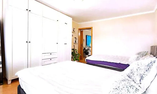 Недвижимость Apartment, 4 rooms, Novoe Pole: 4