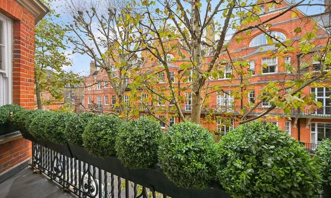 Недвижимость Cheyne Court: 6