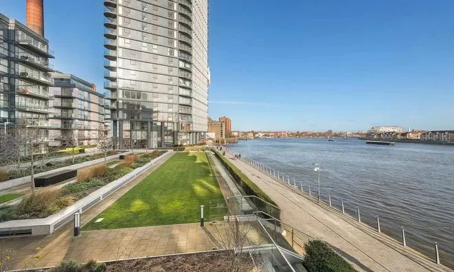 Недвижимость Waterfront Drive: 4