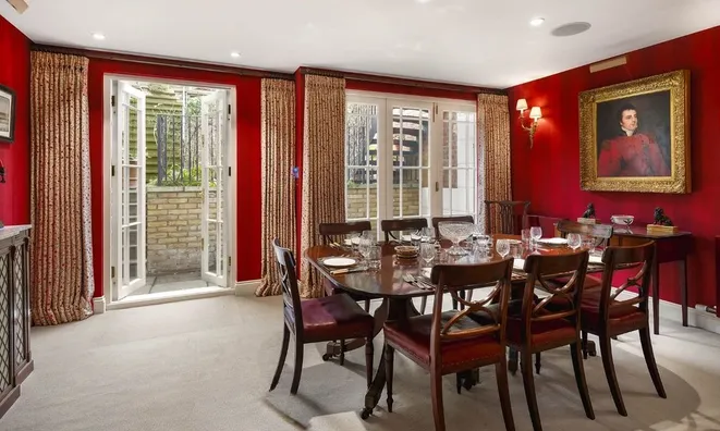 Недвижимость Brompton Square, Knightsbridge: 2