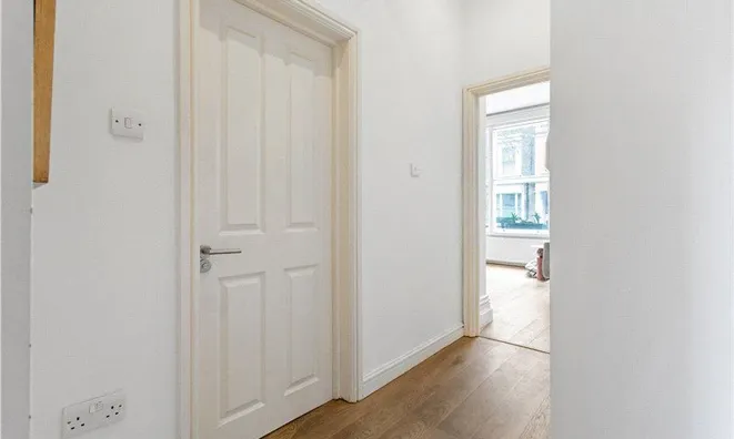 Недвижимость Finborough Road: 5