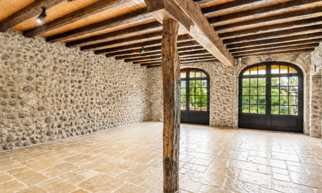 Недвижимость Single house 7 rooms: 3