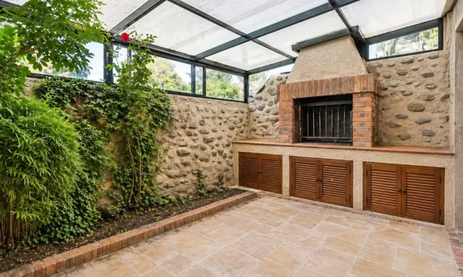 Недвижимость Single house 7 rooms: 11