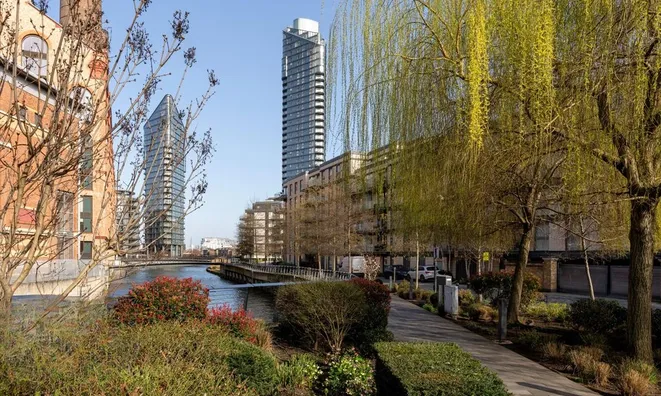 Недвижимость Waterfront Drive: 2