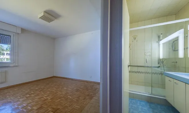 Недвижимость Apartment 5 rooms: 5