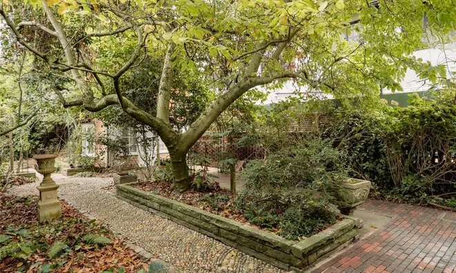 Недвижимость Upper Cheyne Row: 4