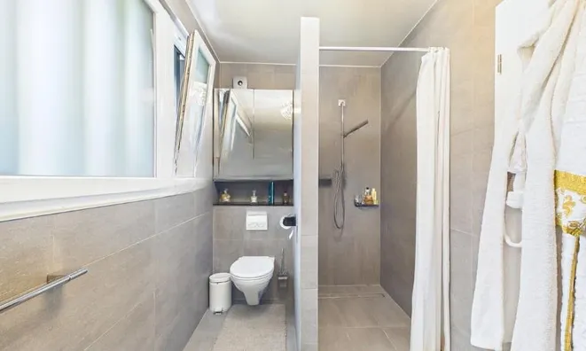 Недвижимость Single house 7 rooms: 9