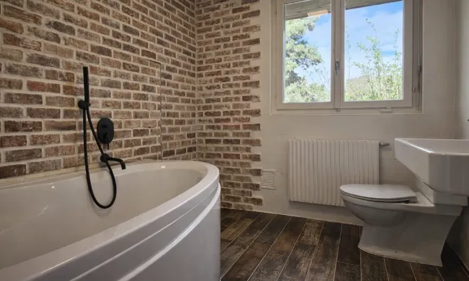 Недвижимость Single house 7 rooms: 10