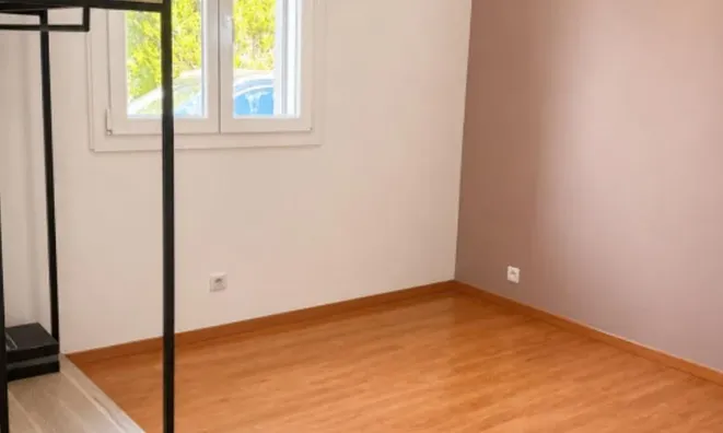 Недвижимость Single house 4 rooms: 11