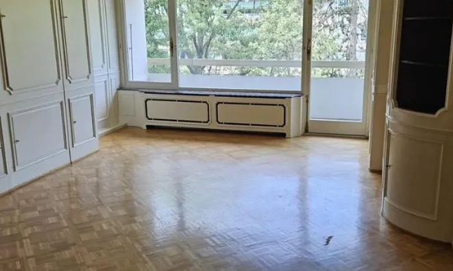 Недвижимость Apartment 4 rooms: 2