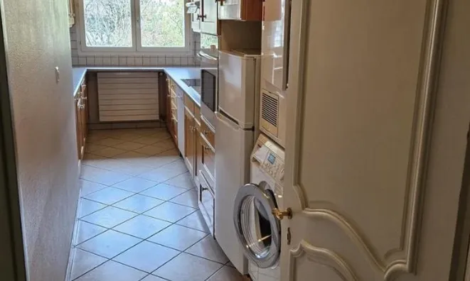 Недвижимость Apartment 4 rooms: 4