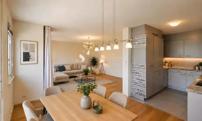 Недвижимость Apartment 5 rooms: 1
