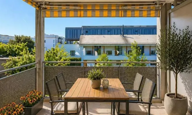 Недвижимость Apartment 5 rooms: 3