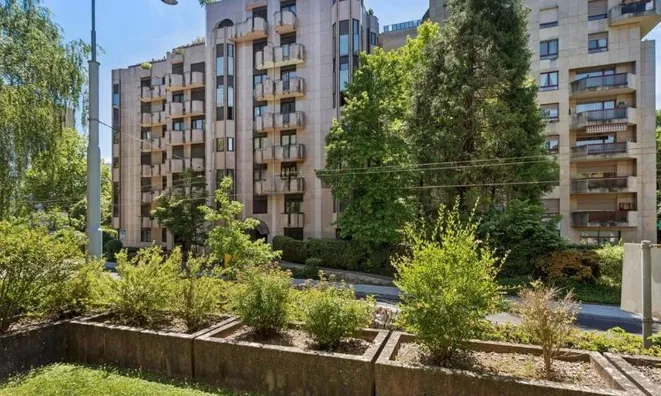 Недвижимость Apartment 4 rooms: 3