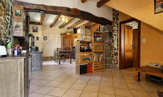 Недвижимость Single house 7 rooms: 3