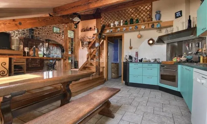 Недвижимость Single house 7 rooms: 9